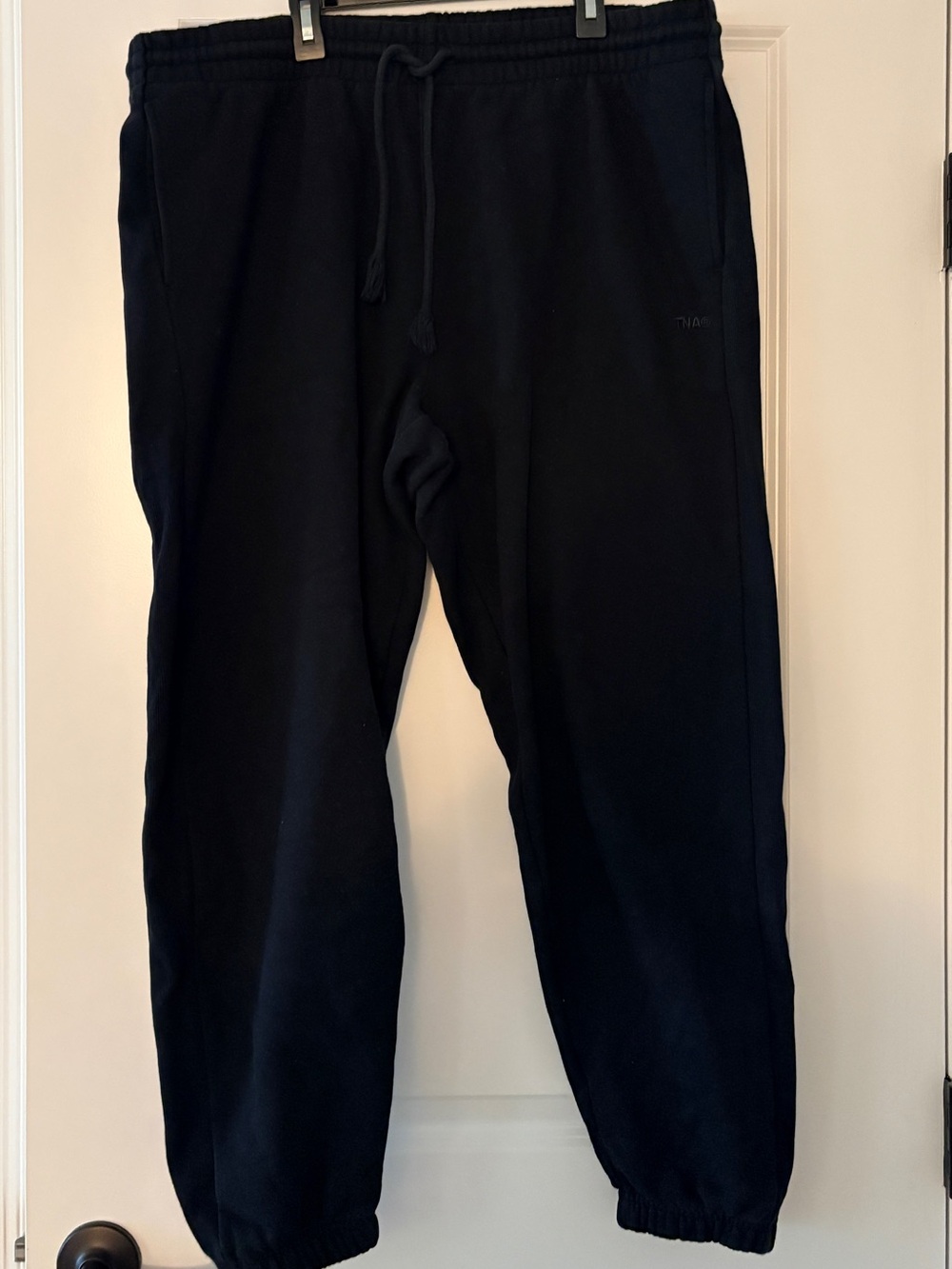 Aritzia TNA Sweatfleece Black Drawstring Joggers